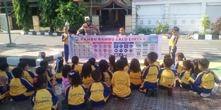 Polisi Sahabat Anak, Sat Lantas Polres Parepare Lakukan Outing Class, Kenalkan Rambu Lalu Lintas pada Siswa TK Katolik