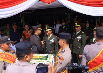 Perkuat Sinergitas, Polisi Ngawi beri Kejutan ke TNI