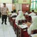 Bhabinkamtibmas Gelar Patroli Police Backbone di SDN 2 Ploso Dukung Pendekatan Humanis Polri di Sekolah
