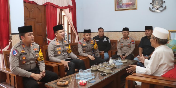Cooling System Pilkada 2024, Kapolres  Tulungagung Silaturahmi ke Ponpes Al Hikmah Melathen