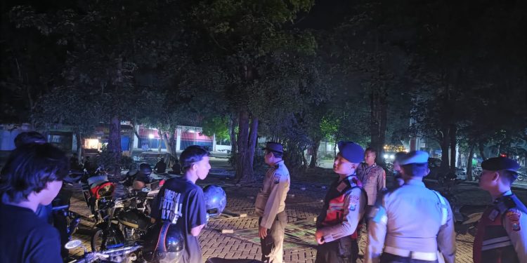 Polres Nganjuk Gelar Patroli Skala Besar, Antisipasi Kejahatan Jalanan di Akhir Pekan