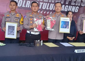 Polres Tulungagung gelar konfrensi pres laka lantas Bus bagong vs sepada motor