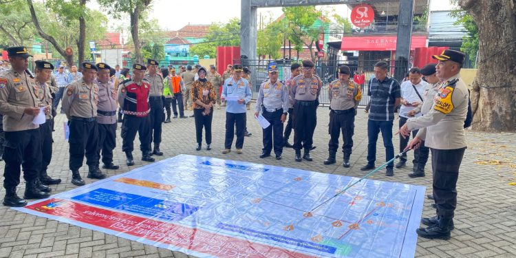 Polres Nganjuk Siapkan Pengamanan Berlapis untuk Debat Calon Bupati dan Wakil