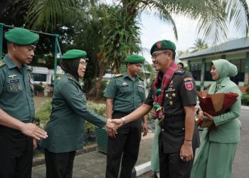 Kapendam XIV/Hsn Resmi Berganti Dari Kolonel Inf Hutajulu Kepada Letkol Arm Awan