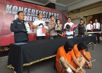 Konferensi Pers Polres Tulungagung Ungkap Kasus Pelaku Pencurian Mobil Pick-Up Jaringan Antar Provinsi