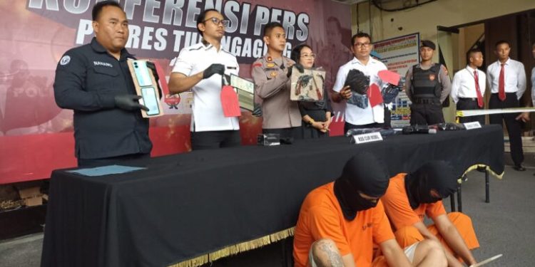 Konferensi Pers Polres Tulungagung Ungkap Kasus Pelaku Pencurian Mobil Pick-Up Jaringan Antar Provinsi