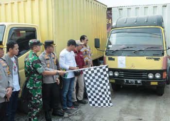 Kapolres Nganjuk dan Ketua KPU Pimpin Apel Kesiapan dan Pengamanan Distribusi Logistik Pemilu 2024, Pastikan Semua Aman Tanpa Hambatan