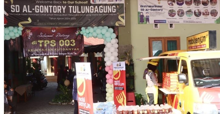 Polres Tulungagung bersama Mobil Senyum Dukung Pilkada Tulungagung 2024, Bagikan 150 Paket Makanan Gratis Berlangsung Lancar Dan Kondusif