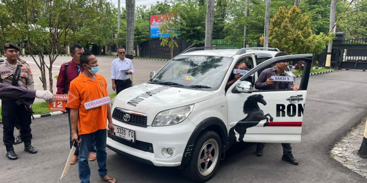 Polres Nganjuk Gelar Rekonstruksi Kasus Pembunuhan di Lapangan Apel