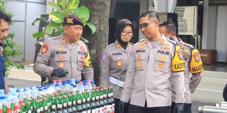 Ribuan Liter Miras diamankan Polres Ngawi Selama Tahun 2024