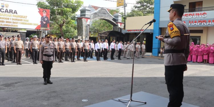 72 Personel Polres Tulungagung Peroleh Kenaikan Pangkat Periode 01 Januari 2025