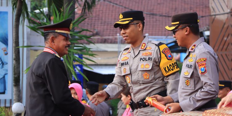 Kapolres Lepas Purna Bakti Polri dan ASN Polres Ngawi