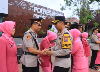 Kapolres Pimpin Upacara Sertijab Pejabat Polres Ngawi