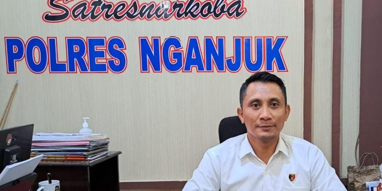 Polres Nganjuk Bekuk Tiga Tersangka Peredaran Narkotika Jenis Sabu dan Pil Dobel L