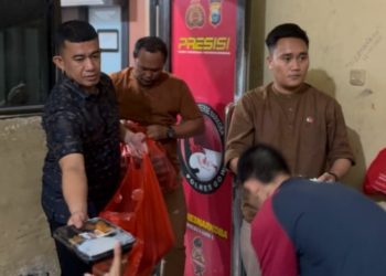 Satnarkoba Polres Gowa Gelar Jum’at Berkah, Berbagi dengan Tahanan Narkoba