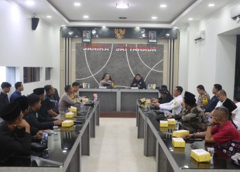 Kunjungi Polres Tulungagung, Ketua Umum Pagar Nusa Memberikan Pembekalan Kepada Pengurus Pagar Nusa Se-Kabupaten Tulungagung