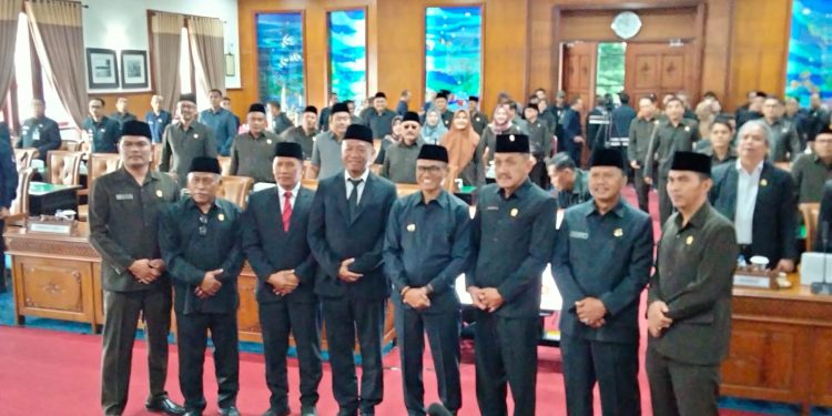 DPRD Tulungagung Umumkan Penetapan Pasangan Bupati dan Wakil Bupati Terpilih