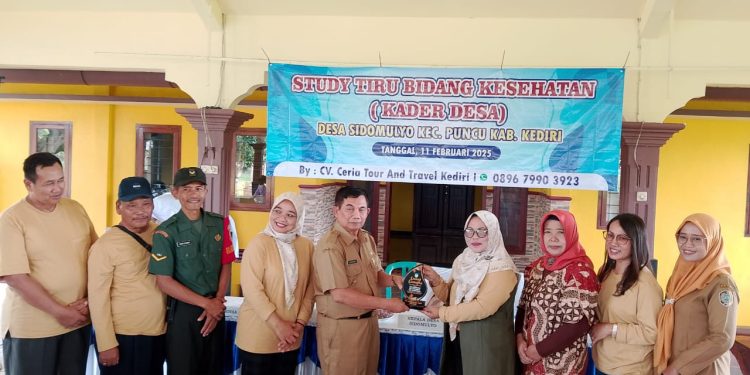 Tingkatkan Layanan Kesehatan, Pemdes Sukowidodo Terima Kunjungan Study Tiru Desa Sidomulyo Kediri