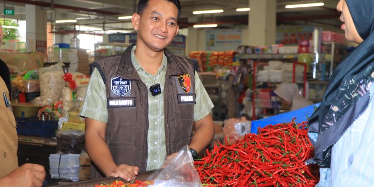 Monitoring Bapokting, Polres Ngawi dan Tim Sidak Pasar