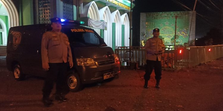 Jaga Kamtibmas, Polsek Ngawi Kota Patroli Jelang Sahur