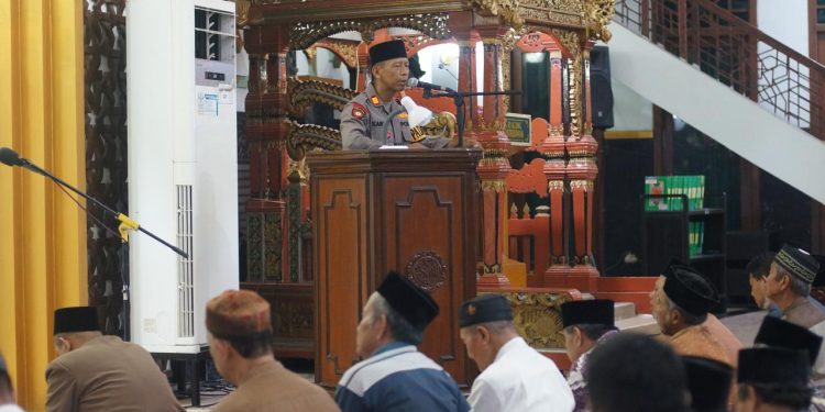 Semarakkan Bulan Suci Ramadhan, Polres Ngawi Gelar Tarawih Keliling