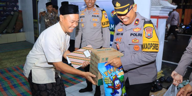 Polres Ngawi Berikan Bantuan ke Panti Asuhan Al Munawaroh
