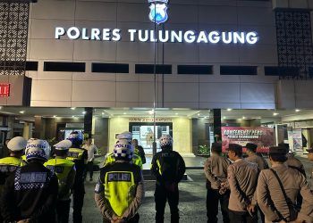 Pimpin Patroli Skala Besar, Kapolres Tulungagung Sahur Bersama dan Safari Subuh di Rejotangan