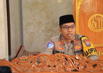 Tarawih berjamaah di Masjid Miftahul Huda, Kapolres Ngawi Beri Tausiyah