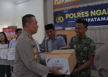 Polres Nganjuk Salurkan Bansos untuk Penyandang Disabilitas di Bulan Ramadan