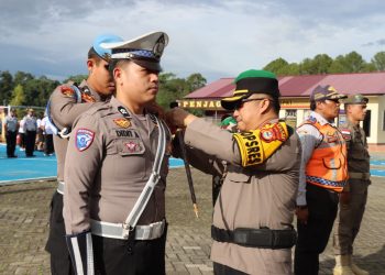 Kapolres Toraja Utara Pimpin Apel Gelar Pasukan Operasi Ketupat 2025, Pastikan Kesiapan Pengamanan Idul Fitri