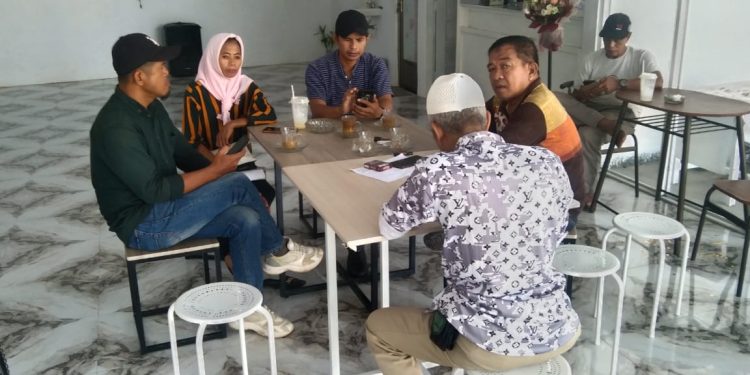 Istiri Korban Penganiayaan Dan Pengeroyokan Di Desa Kalimporo Jeneponto, Desak Polisi Tetapkan Tersangka Pelaku