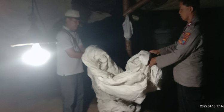 Polisi Bongkar Lokasi Diduga Judi Sabung Ayam di Ngronggot