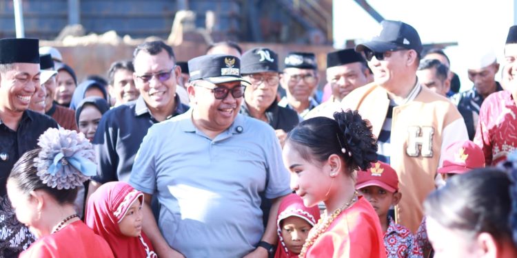Bupati Takalar Pantau Persiapan Kedatangan Kepala Staf AL Laksamana TNI dan Kabarharkam Mabes Polri di Kepulauan Tanakeke