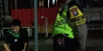 Patroli Polsek Pangkur, Amankan Pemuda Ngawi Konsumsi Miras