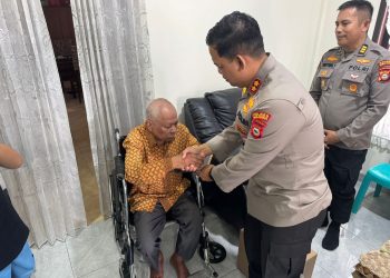 Pererat Silaturahmi, Kapolres Toraja Utara Gelar Anjangsana Kunjungi Purnawirawan dan Warakawuri Jelang Hari Bhayangkara ke 79