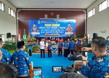 Pisah Sambut Kepala Sekolah SMA Negeri 1 Kota Kediri Di Hadiri Kepala sekolah Se Kediri Raya berjalan lancar dan kondusif