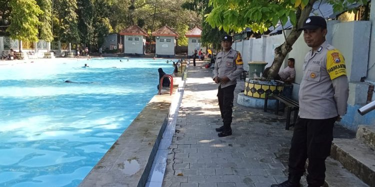 Libur Panjang di Ngawi, Polsubsektor Kasreman Laksanakan Pengamanan di Obyek Wisata
