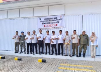 Tindaklanjuti Moratorium Bupati Takalar, Tim Gabungan Segel Dua Bangunan Toko Retail Modern