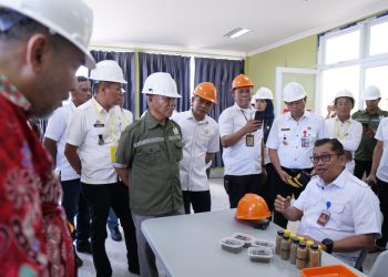 Dukung Potensi Takalar, Bupati Takalar Berkunjung ke Pabrik Pakan Udang
