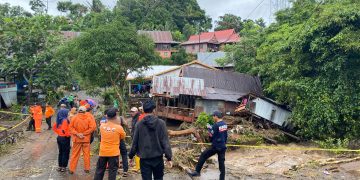 UPDATE LAPORAN KEJADIAN, PUSDALOPS-PB BPBD KAB. JENEPONTO PROVINSI SULAWESI SELATAN MELAPORKAN BANJIR DAN TANAH LONGSOR