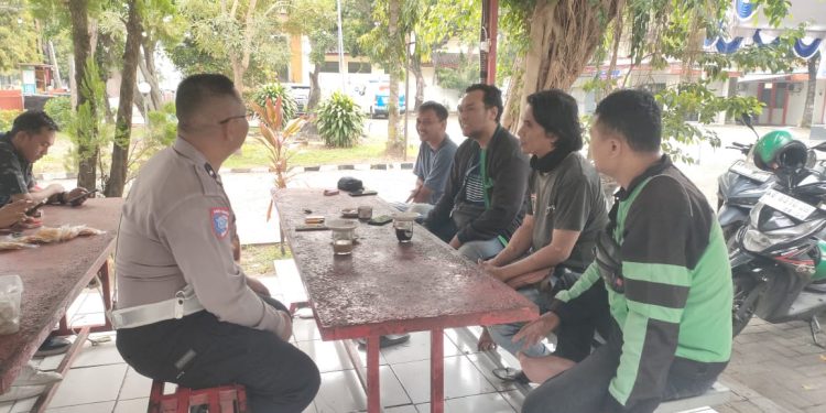 Polres Ngawi Ajak Ojol Dukung Patuh Ops Semeru 2025