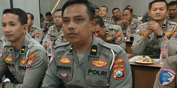 Berikan Pelayanan Terbaiknya, Satlantas Polres Ngawi Raih Juara 3