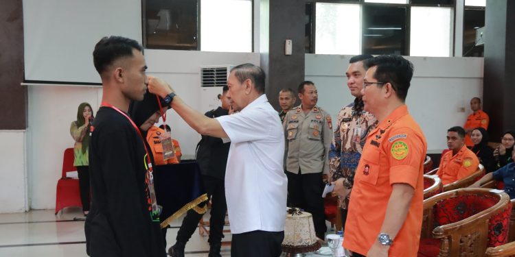 Sekda Takalar Apresiasi dan Terima Kasih Kepada Anggota Komisi V DPR RI Hamka B. Kady Atas Dukungan Dalam Kegiatan Pemberdayaan Masyarakat di Takalar.