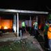 Polisi Ngawi Bersama Instansi Terkait dan Warga Saling Bantu Padamkan Kebakaran Rumah di Sine