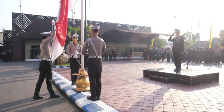 Polres Ngawi Gelar Upacara HUT RI Ke-80 Berlangsung Khidmat