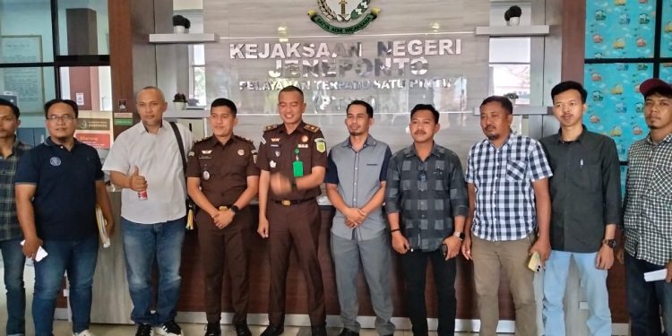 Dugaan korupsi pengadaan soal Ujian Sekolah Dasar Tahun 2023, Aliansi Pemerhati Pendidikan Jeneponto Audience Kejaksaan Negeri Jeneponto