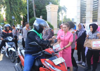 Polres Ngawi Gelar Bakti Sosial : Polwan Dan Bhayangkari Berbagi Untuk Masyarakat