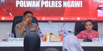 Sambut HUT Polwan ke-77, Kapolres Ngawi Berikan Pengarahan