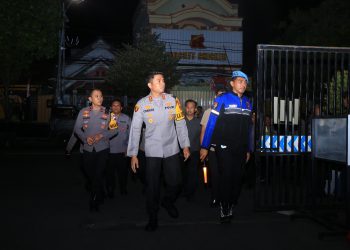 Jaga Harkamtibmas Ngawi, Kapolres Pimpin Apel Siaga dan Patroli Skala Besar