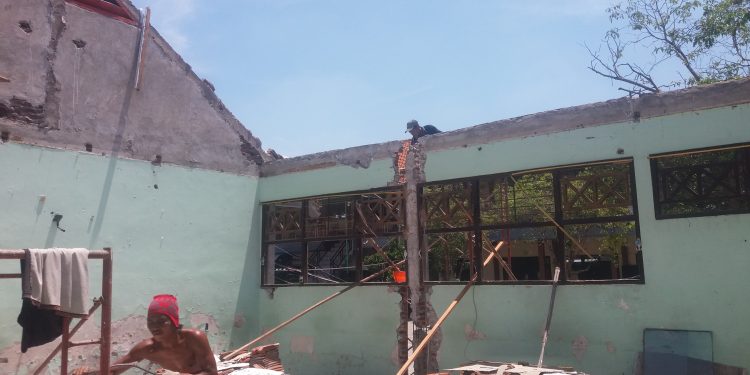 Renovasi Pembangunan Rehab Lab Tik SMPN 2 Wonoayu RAB Kurang Jelas